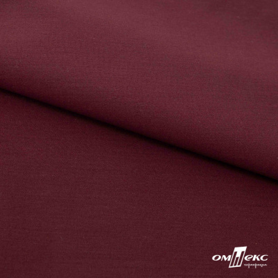 Ткань сорочечная стрейч 19-1528, 115 гр/м2, шир.150см, цвет бордо - купить в Энгельсе. Цена 310.89 руб.