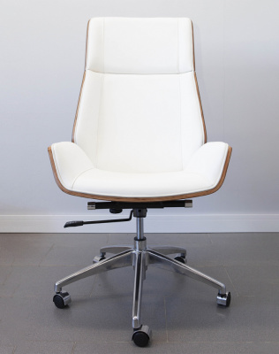 Кресло из натуральной кожи, каркас дерево арт. FX-BC06 - купить в Энгельсе. Цена 34 820.52 руб.